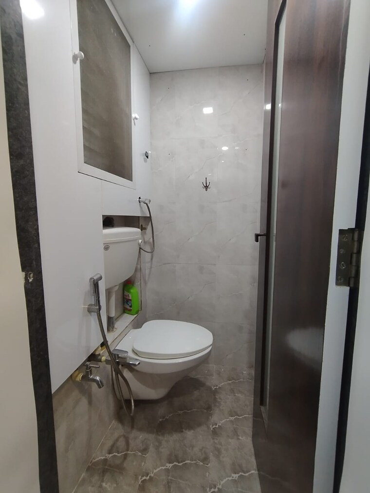Bathroom, dosti-desire-joy 1 Bedroom 309 Sq.Ft. Apartment In Brahmand Thane 9149739