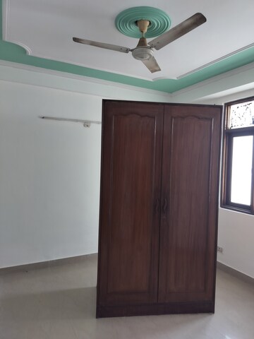 Room in 2 BHK Builder Floor at Neb Sarai – for Rent