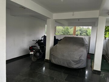 Parking in 4 BHK Independent House at Sahakara Nagar – for Sale