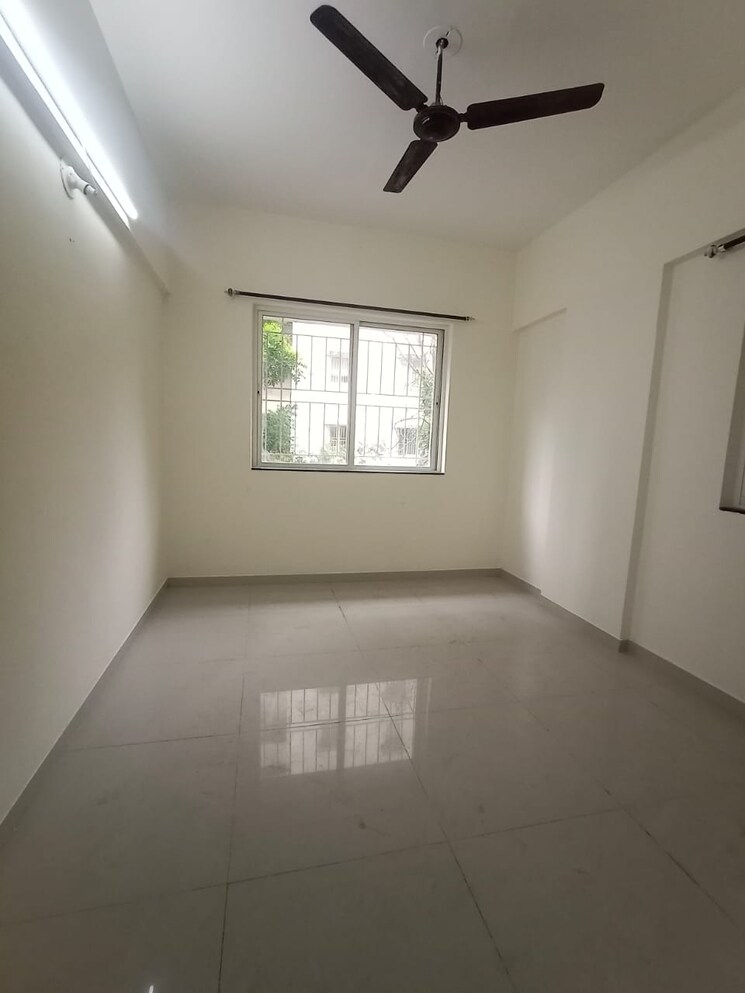 Room, shriniwas-serene-county 1.5 Bedroom 760 Sq.Ft. Apartment In Nanded Pune 9149757