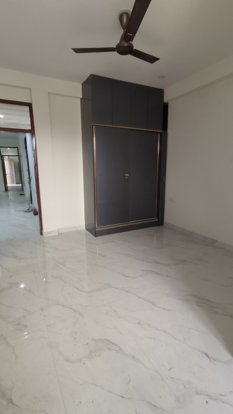 Room, palam vihar extension 3 Bedroom 1500 Sq.Ft. Builder Floor In Palam Vihar Extension Gurgaon 9149781