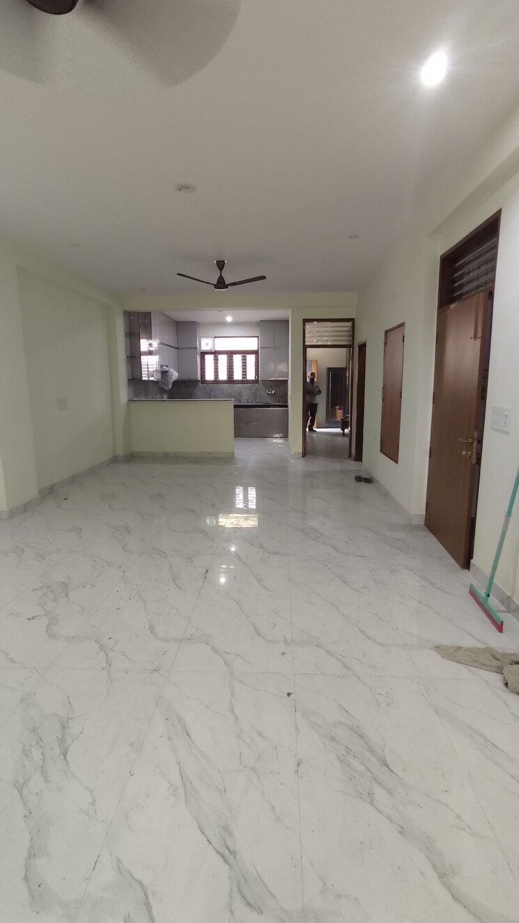 Room, palam vihar extension 3 Bedroom 1500 Sq.Ft. Builder Floor In Palam Vihar Extension Gurgaon 9149781