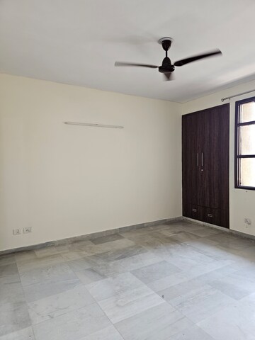 3 BHK Apartment For Rent in Sector 19b Dwarka