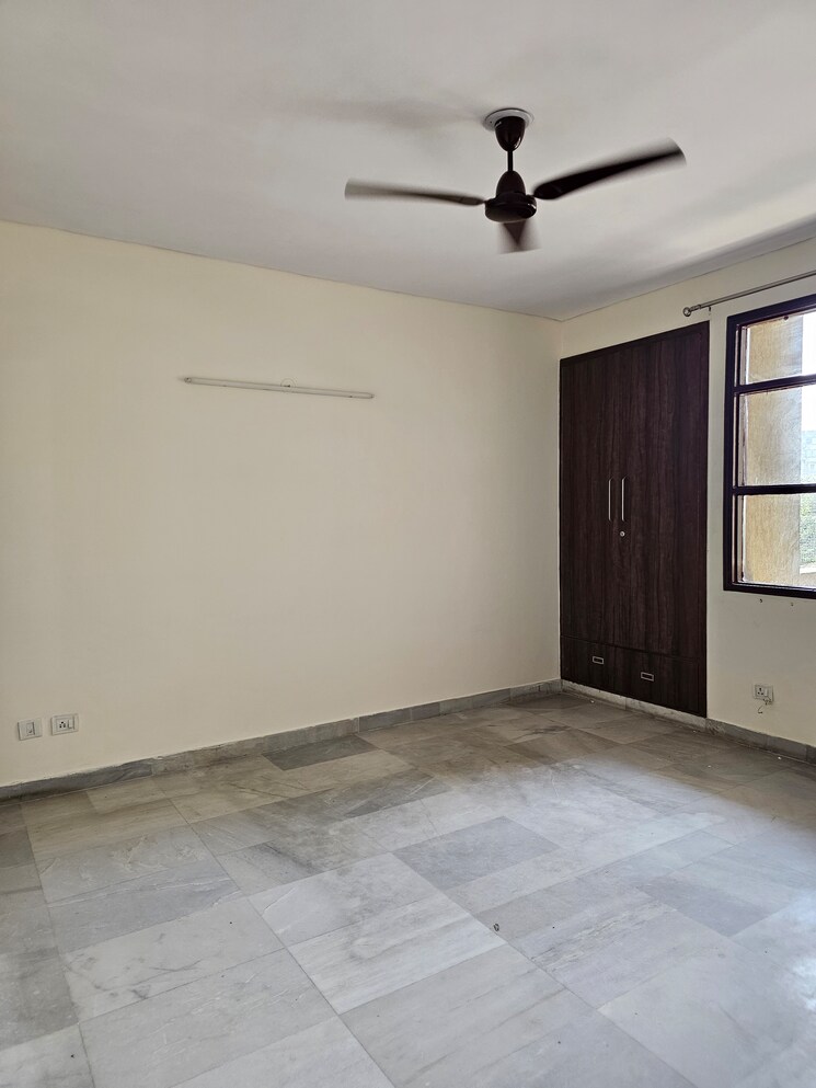 Balcony, sector 19b dwarka 3 Bedroom 1750 Sq.Ft. Apartment In Sector 19b Dwarka Delhi 9149822