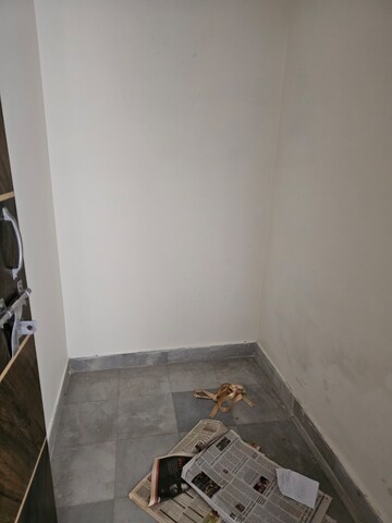 Furnished Amenities in 3 BHK Apartment at Sector 19b Dwarka – for Rent