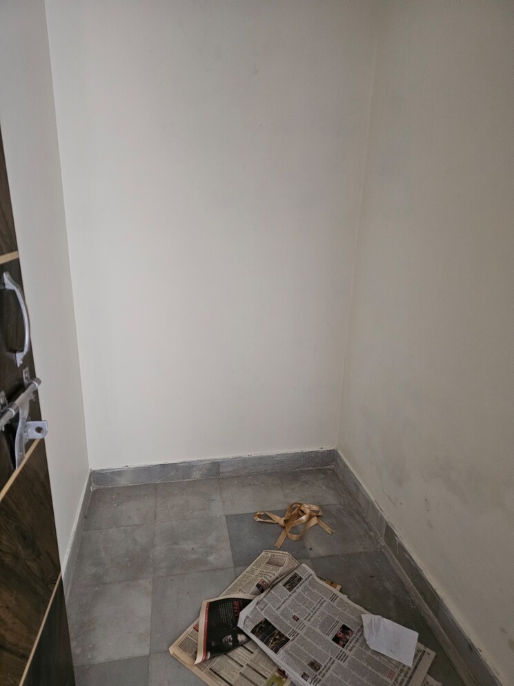 undefined, sector 19b dwarka 3 Bedroom 1750 Sq.Ft. Apartment In Sector 19b Dwarka Delhi 9149822