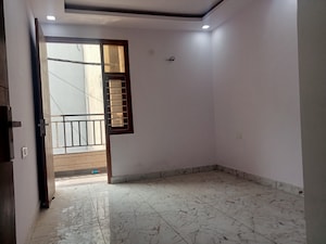 Room in 3 BHK Builder Floor at Palam Colony – for Sale