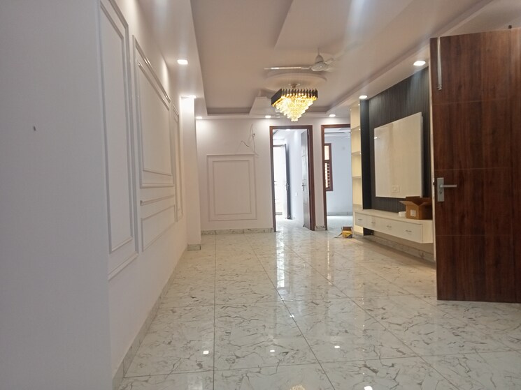 Room, palam colony 3 Bedroom 900 Sq.Ft. Builder Floor In Palam Colony Delhi 9149895