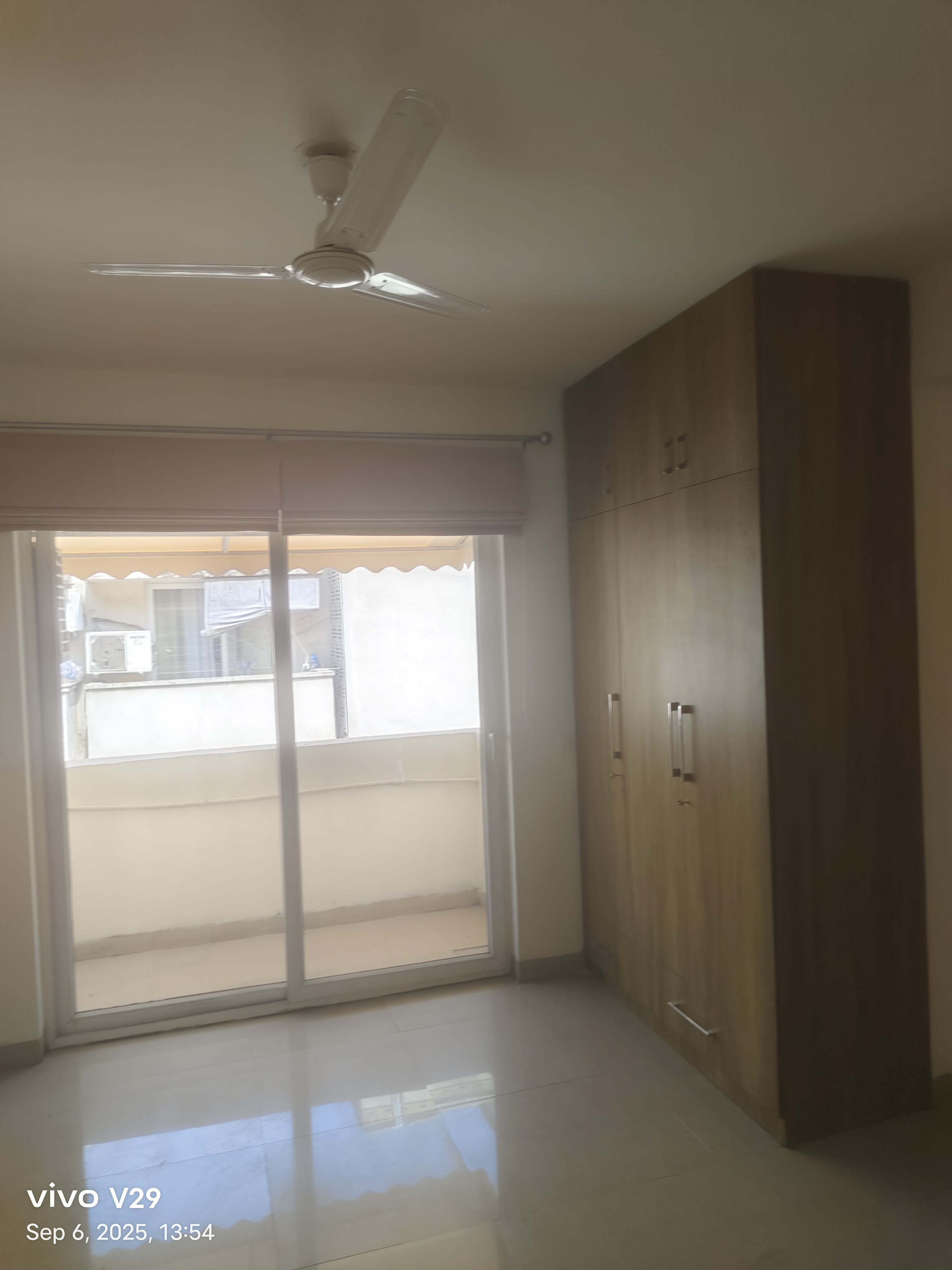 3 BHK + Servant Room Apartment For Rent in Emaar Emerald Floors Premier