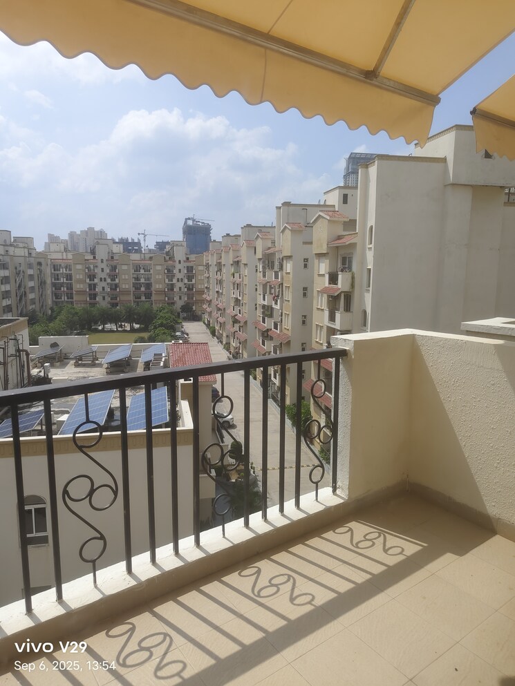 Balcony, emaar-emerald-floors-premier 3 Bedroom 1650 Sq.Ft. Apartment In Sector 65 Gurgaon 9149901