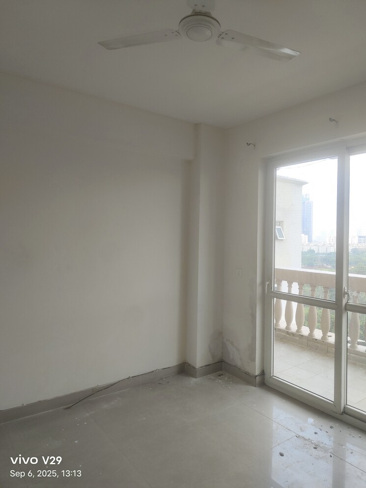 Room, bptp-park-prime 4 Bedroom 2062 Sq.Ft. Apartment In Sector 66 Gurgaon 9150182