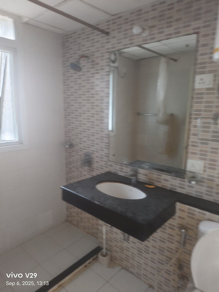 Bathroom, bptp-park-prime 4 Bedroom 2062 Sq.Ft. Apartment In Sector 66 Gurgaon 9150182