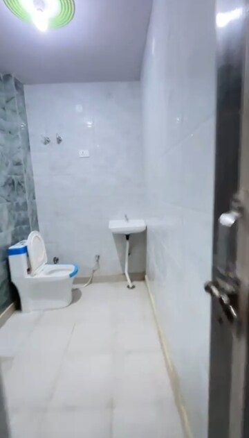 Bathroom in 1.5 BHK Builder Floor at New Ashok Nagar – for Rent