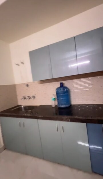 Kitchen in 1.5 BHK Builder Floor at New Ashok Nagar – for Rent