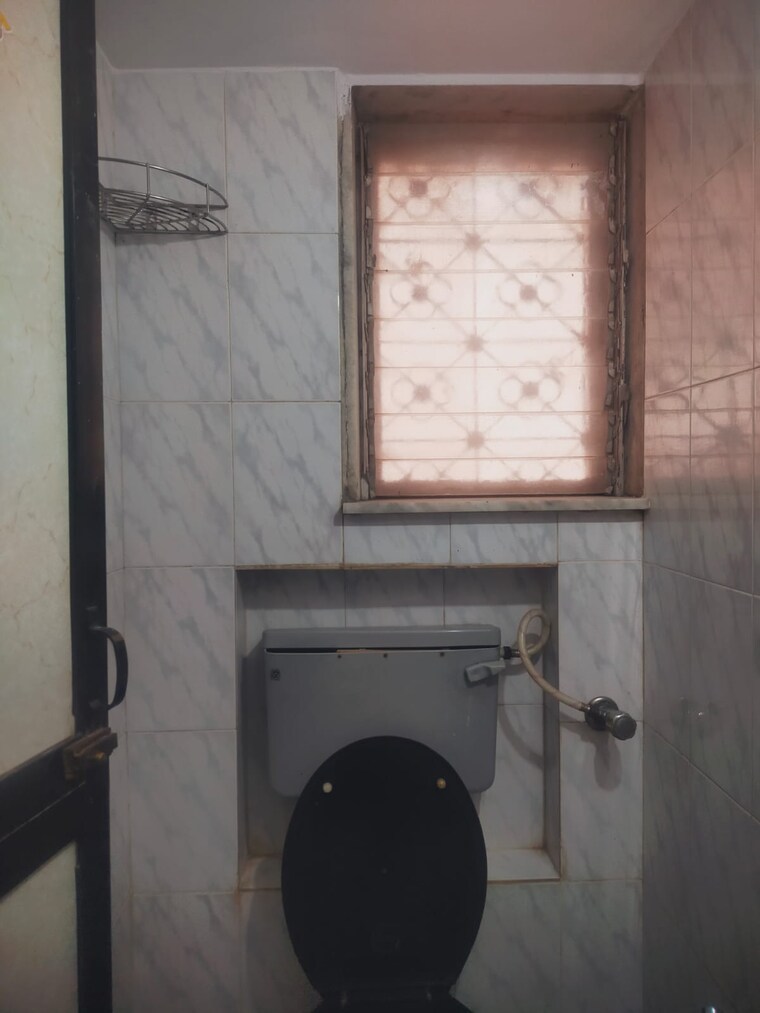 Bathroom, bhawani-tower-andheri 1 Bedroom 500 Sq.Ft. Apartment In Marol Mumbai 9149978