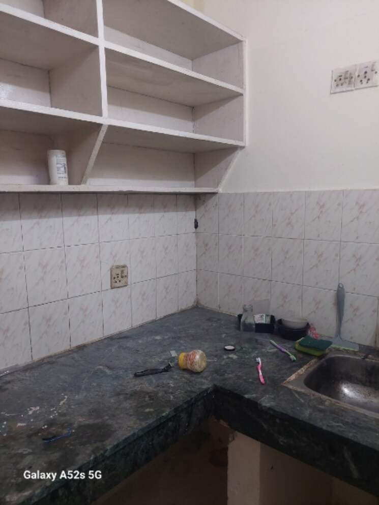 Kitchen, adchini 1 RK 300 Sq.Ft. Apartment In Adchini Delhi 9149996