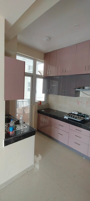Kitchen in 3 BHK Apartment at Omaxe The Palace, Gomti Nagar – for Rent
