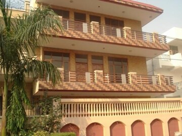 2 BHK Independent House – Exterior View View at Sector 7 - for Rent