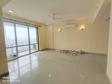 Bedroom in 3 BHK Apartment at Pioneer Park Phase 1, Sector 61 – for Sale