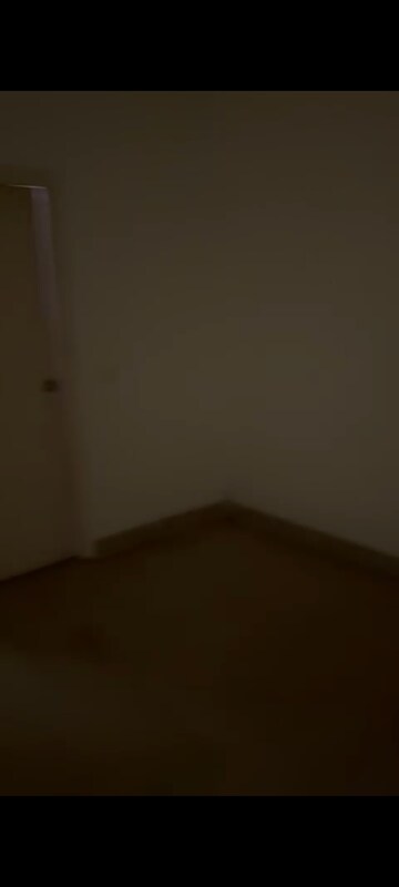 Room in 3 BHK Apartment at Gaur City-2, Gaur City 2 – for Sale