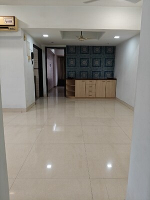 Room in 2.5 BHK Apartment at Shringar Heritage, Chembur – for Sale