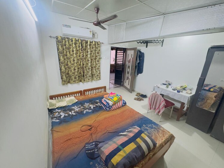 Bedroom, navrangpura 3 Bedroom 1800 Sq.Ft. Apartment In Navrangpura Ahmedabad 9150028