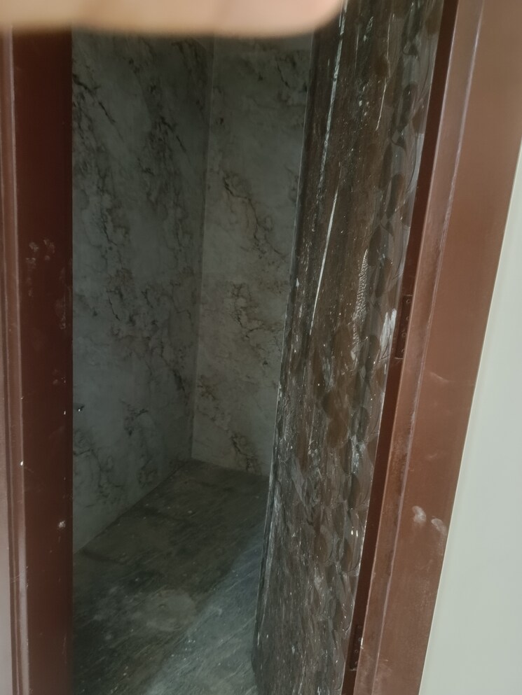 Attached Bathroom, palam vihar 3 Bedroom 920 Sq.Ft. Builder Floor In Palam Vihar Gurgaon 9150072