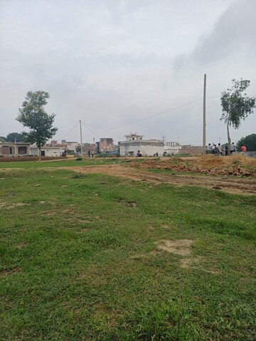  Plot – Garden View at Dheeraj Nagar - for Sale