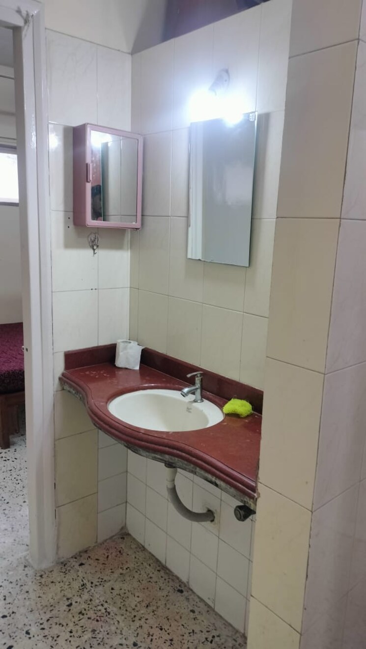 Bathroom, mayur-plaza-marol 1 Bedroom 650 Sq.Ft. Apartment In Marol Mumbai 9150039