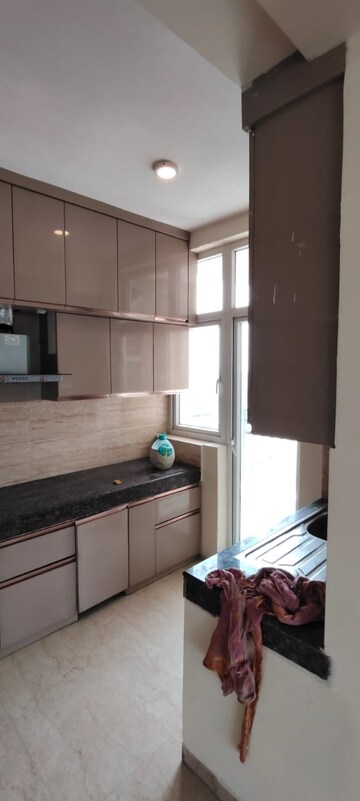 Kitchen in 3 BHK Apartment at Omaxe The Palace, Gomti Nagar – for Rent