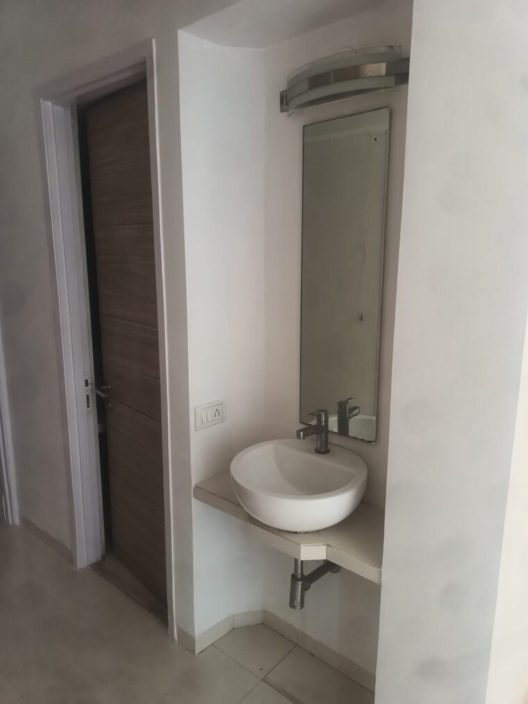 Bathroom, sadguru-towers 2 Bedroom 1100 Sq.Ft. Apartment In Goregaon East Mumbai 9150068