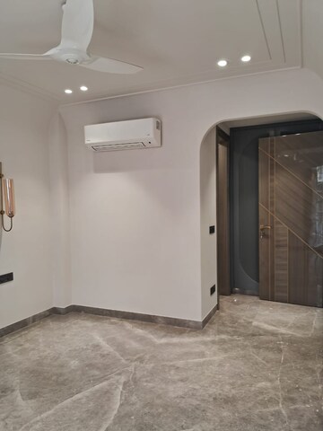 Building Lobby in 3 BHK Builder Floor at Sarvapriya Vihar – for Rent