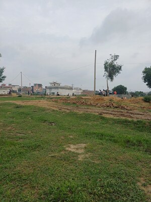  Plot – Garden View at Dheeraj Nagar - for Sale