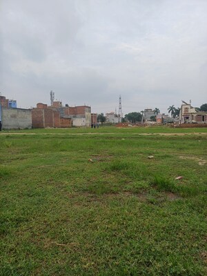  Plot For Sale in Dheeraj Nagar
