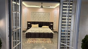 Bedroom in 6 BHK Independent House at Lohgarh – for Sale