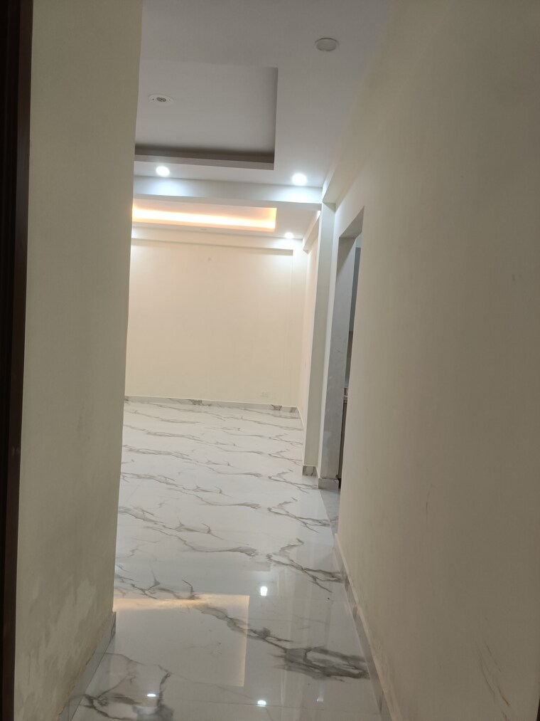 Bathroom, sai-kunj-new-palam-vihar 2 Bedroom 710 Sq.Ft. Builder Floor In New Palam Vihar Phase 3 Gurgaon 9150148