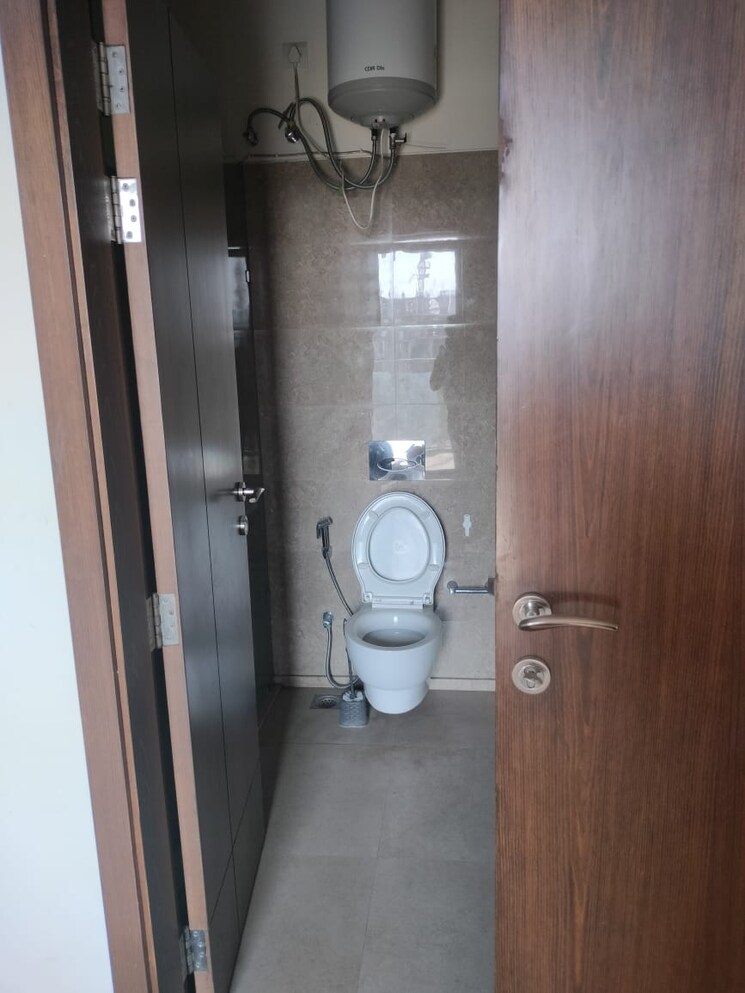 Bathroom, m3m-latitude 4 Bedroom 3000 Sq.Ft. Apartment In Sector 65 Gurgaon 9150020