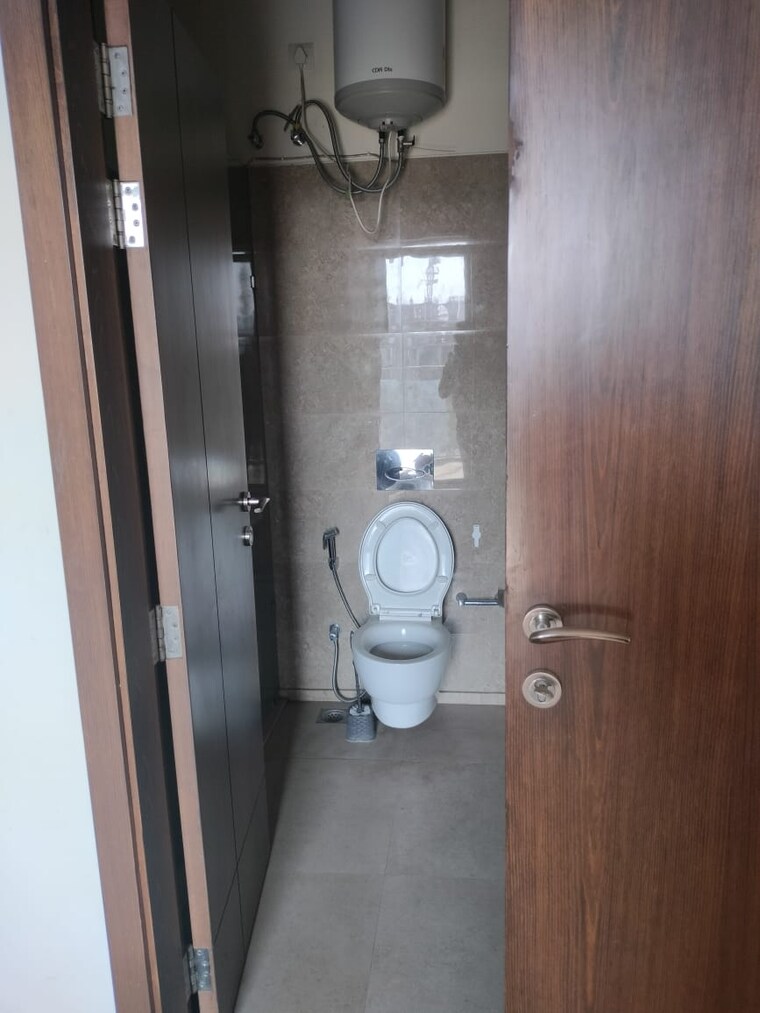 Bathroom, m3m-latitude 4 Bedroom 3000 Sq.Ft. Apartment In Sector 65 Gurgaon 9150020
