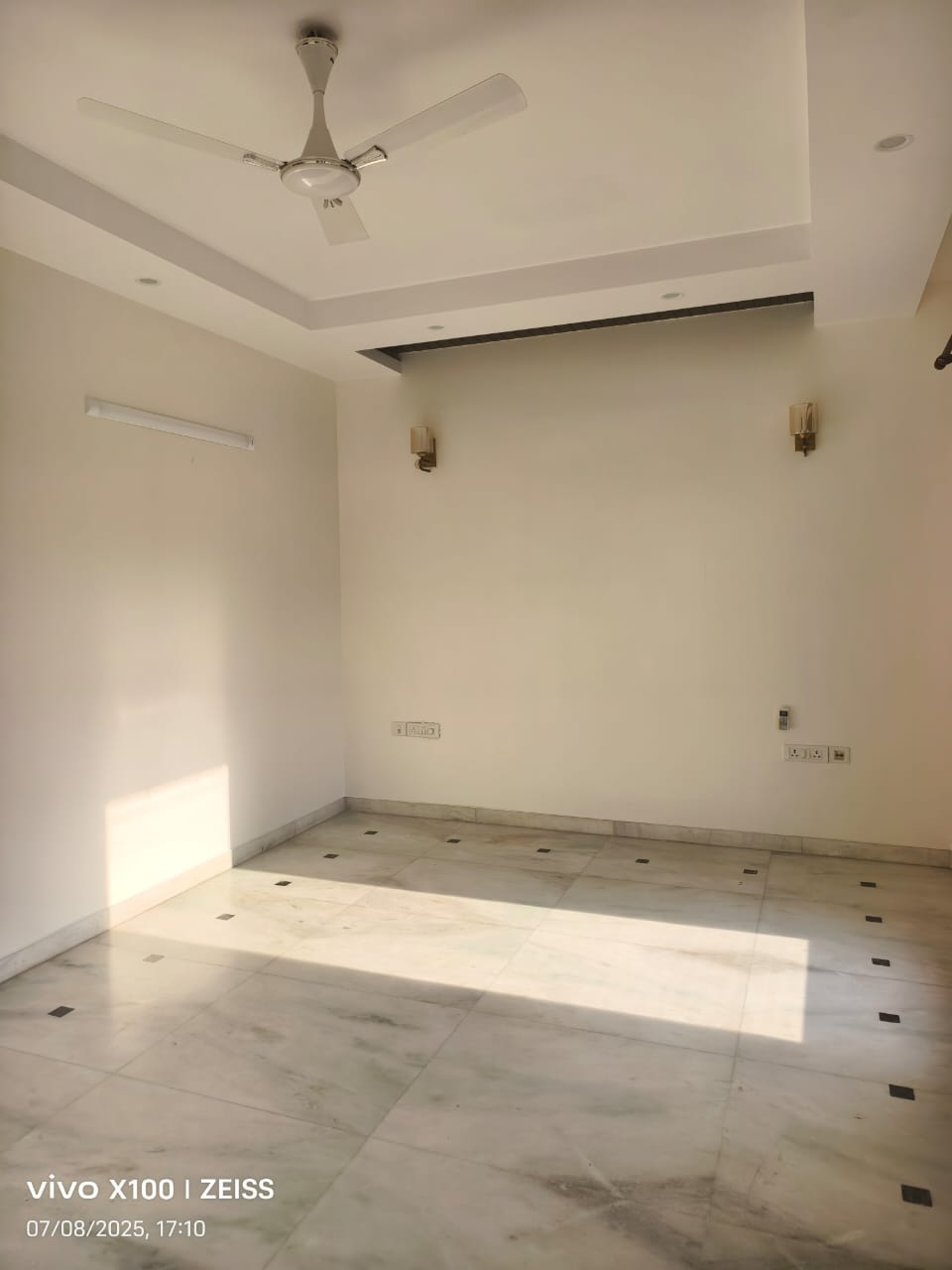 3 BHK + Servant Room Builder Floor For Rent in Green Park