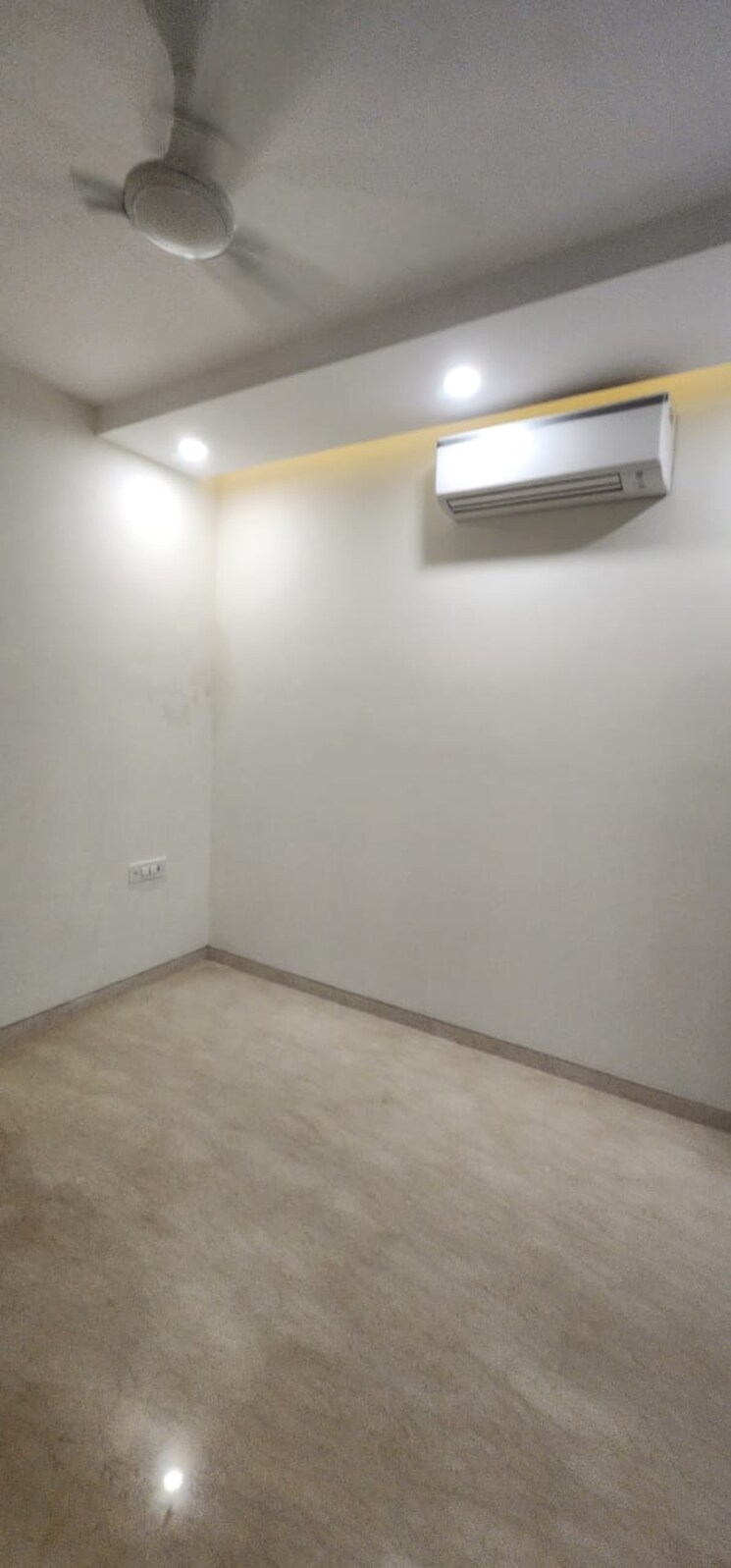 Room, shapoorji-pallonji-joyville-phase-2 3 Bedroom 1692 Sq.Ft. Apartment In Sector 102 Gurgaon 9150210