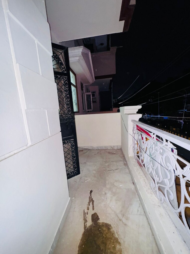 Balcony, coral-apartments 3 Bedroom 1350 Sq.Ft. Apartment In Ramprastha Greens Ghaziabad 9150231