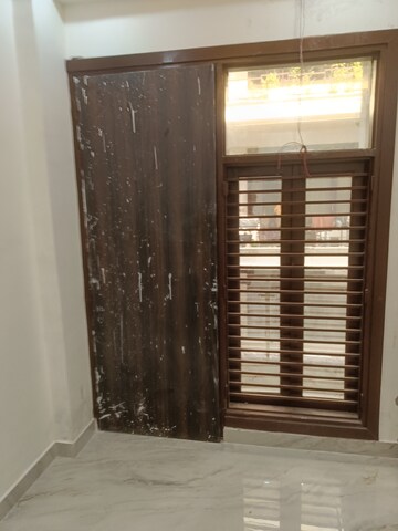 Building Lobby in 3 BHK Builder Floor at Sai Kunj New Palam  vihar, New Palam Vihar Phase 3 – for Sale