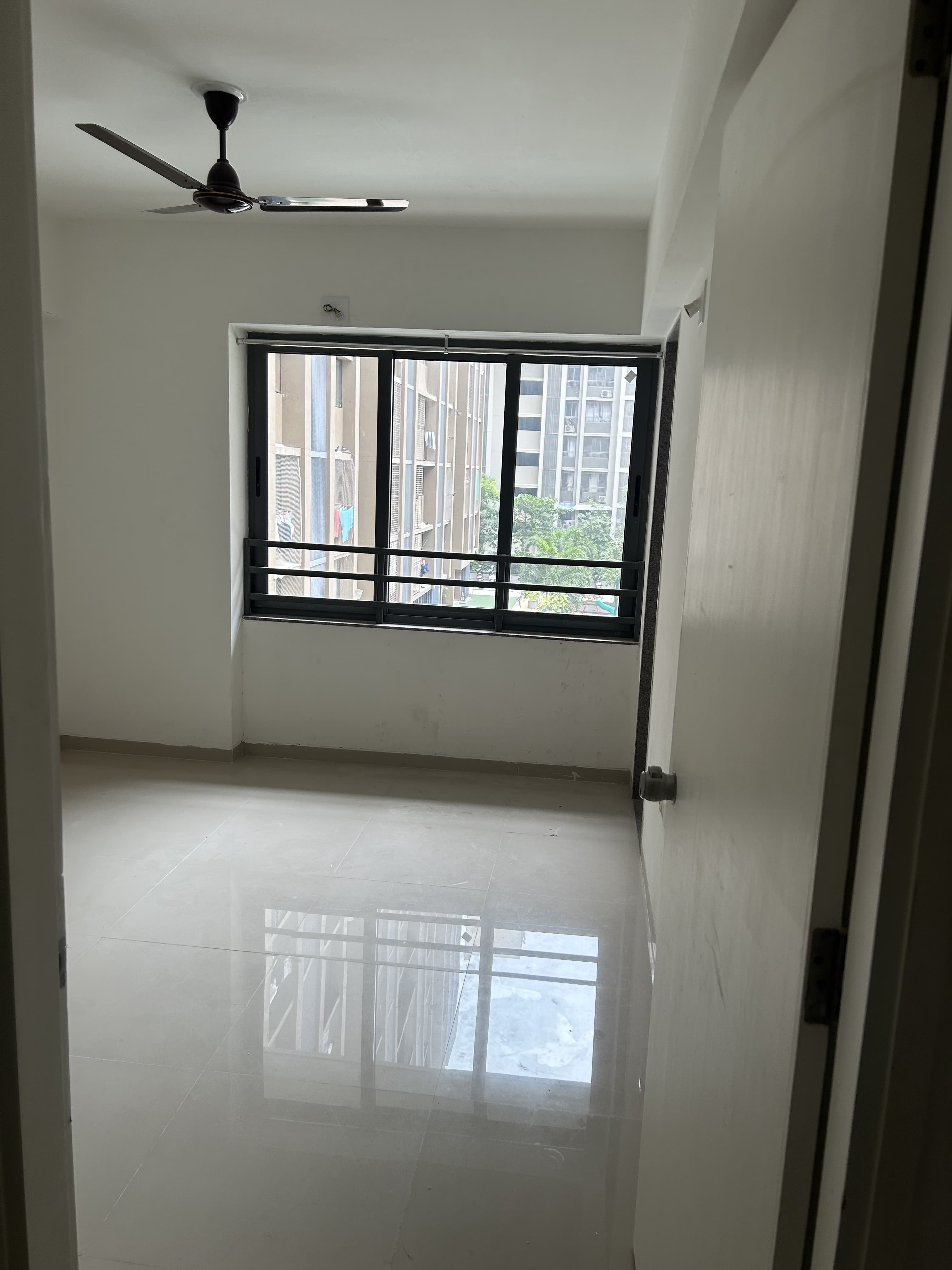 2 BHK Apartment For Sale in Shilp Ananta