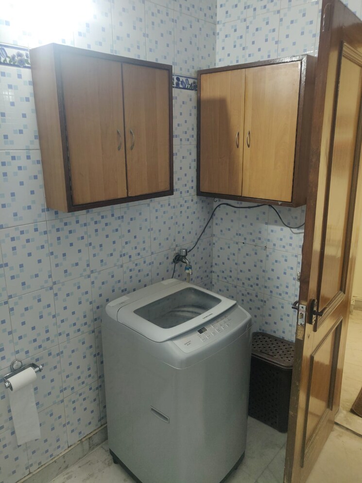 Master Bedroom, lajpat nagar iii 2 Bedroom 200 Sq.Yd. Builder Floor In Lajpat Nagar Iii Delhi 9150287