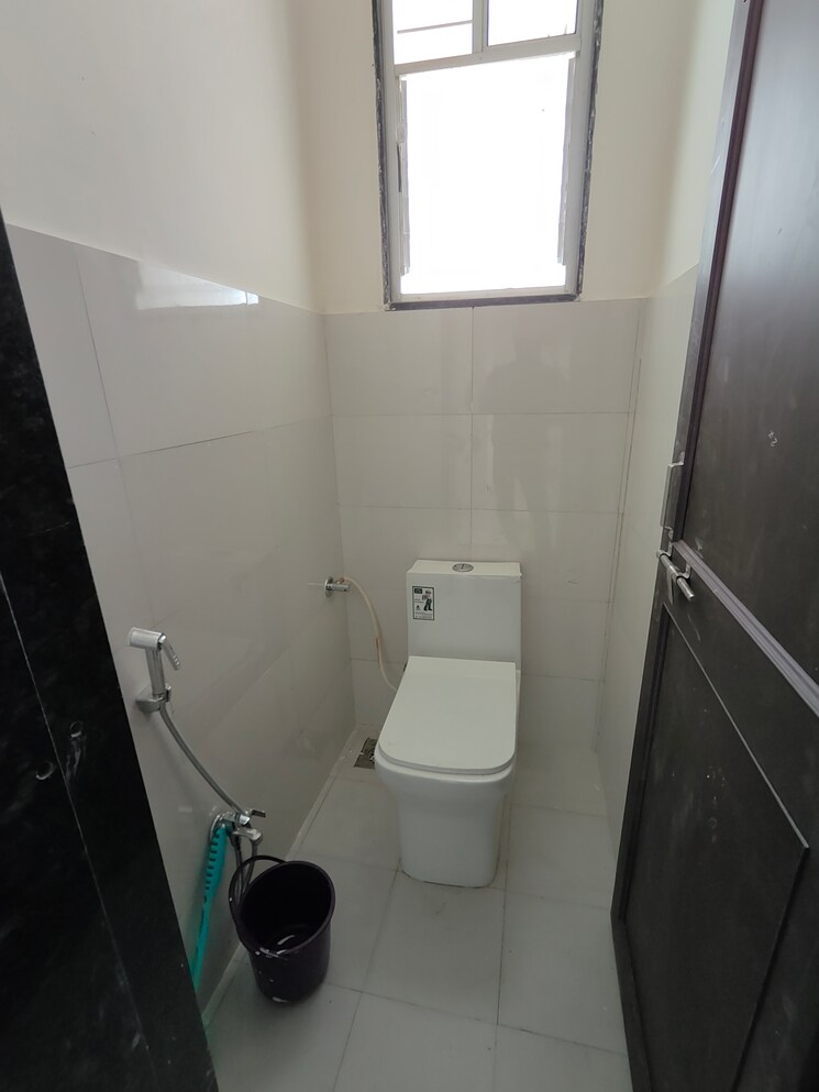 Bathroom, wadgaon sheri 1 Bedroom 584 Sq.Ft. Apartment In Wadgaon Sheri Pune 9150433