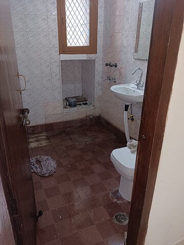 Bathroom in 3.5 BHK Apartment at Shakti Kunj Apartment, Sector 62 – for Rent