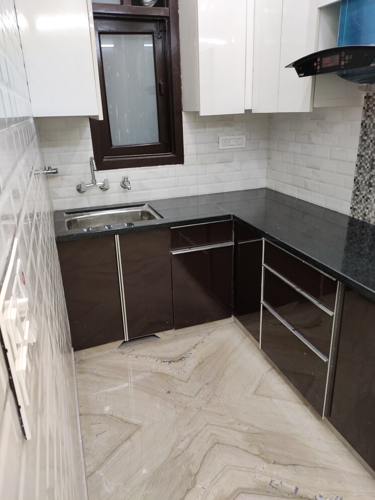 Kitchen, subhash nagar 2 Bedroom 750 Sq.Ft. Builder Floor In Subhash Nagar Delhi 9150339