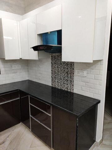 Kitchen in 2 BHK Builder Floor at Subhash Nagar – for Rent