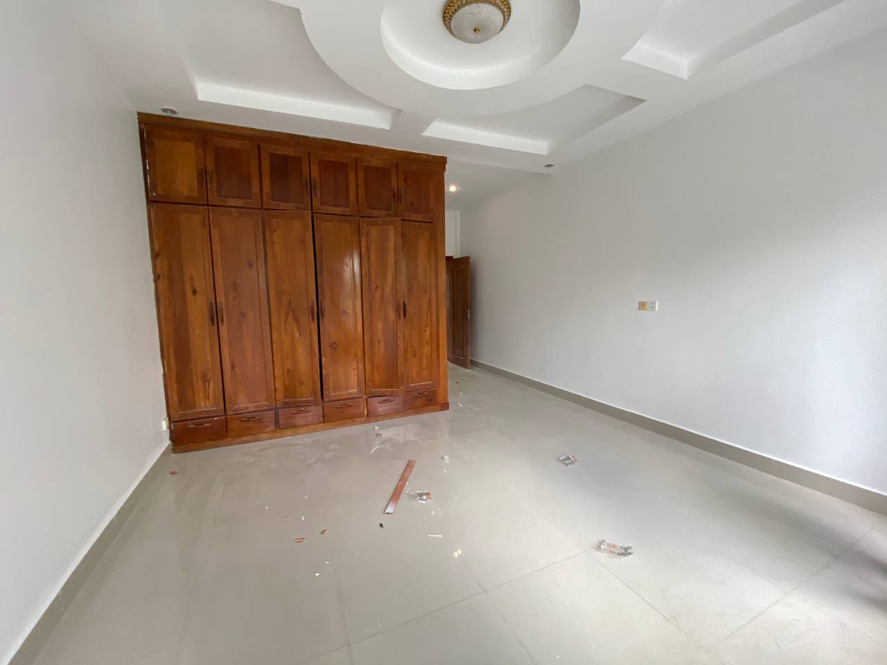 4 BHK + Pooja Room,Servant Room,Study Room,Extra Room Villa For Sale in Limited Offer  Property I