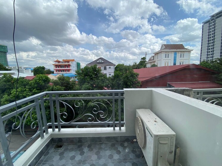 Balcony, sarjapur 4 Bedroom 3050 Sq.Ft. Villa In Sarjapur Bangalore 9150383
